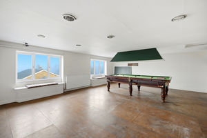 Games room- click for photo gallery